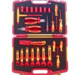 VDE 1000V Insulated 25-Piece 3/8" Tool Set | 3/8" Metric Sockets 8–17mm, Open-End Wrenches 8–17mm, T-Handle Wrench, Combination Pliers, Diagonal Cutters, Cable Cutter, Voltage Tester & Phillips/Slotted Screwdrivers | Ergonomic Dual-Color Design | 10000V High Voltage Tested | DIN EN IEC 60900:2018 Certified | PHC25B