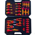 VDE 1000V Insulated 30-Piece 1/2" Tool Set | Slotted & Phillips Screwdrivers, Hex Sockets, Diagonal & Combination Pliers, Needle Nose & Wire Stripping Pliers, Open-End Wrenches, Ratchet Wrench & Extension Bar | Metric Sizes 10–19mm | Ergonomic Dual-Color Design | 10000V High Voltage Tested | DIN EN IEC 60900:2018 Certified | PHC30F